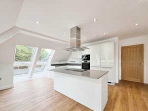 Photo 15- click for photo gallery